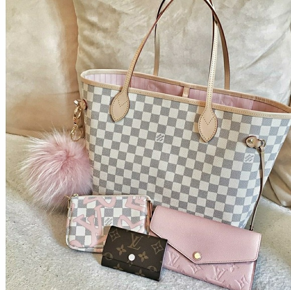 Meet your Posher - Picture 3 of 4